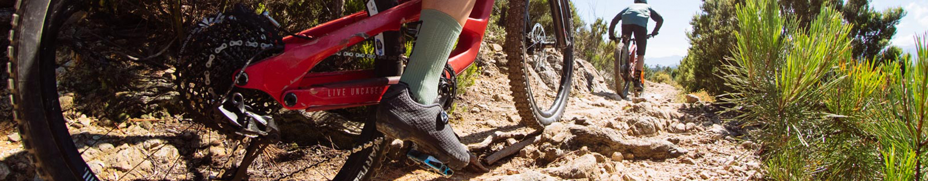 w-bike-apparel-socks-banner-1900x372